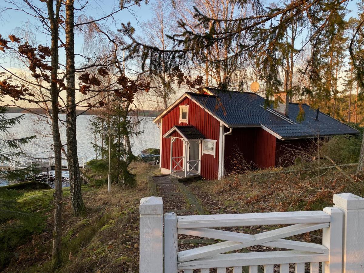 "Talludden" By The Lake Arydssjoen, Furuby Exterior photo