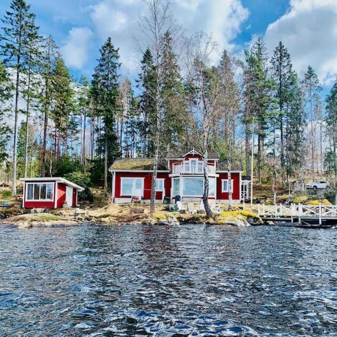 "Talludden" By The Lake Arydssjoen, Furuby Exterior photo